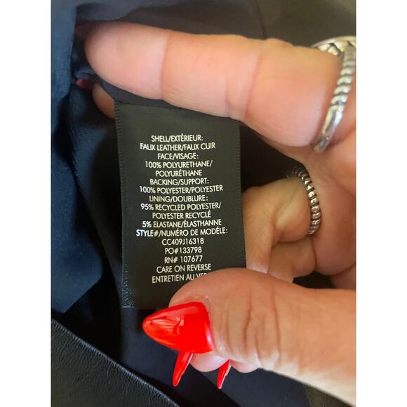 NWT Alice and Olivia Donald high rise faux leather mini skirt size 6 - Picture 14 of 14